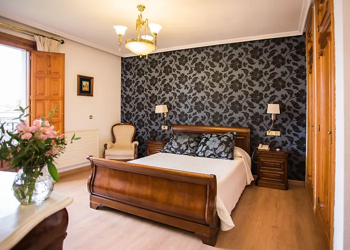 Отель Ii Virrey 4*